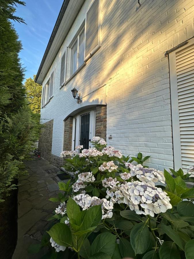 House Of Tanya Bed and Breakfast Brussel Buitenkant foto